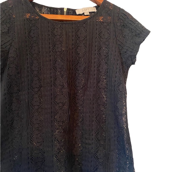 LOFT Black Lace Short Sleeved Textured Top - Picture 3 of 10